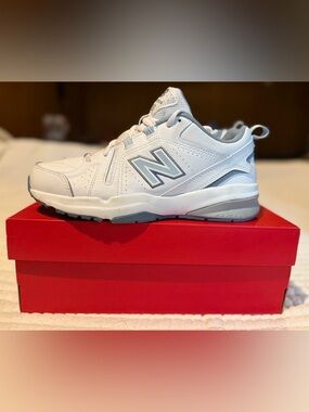 New Balance Women’s 608v5 White Leather Shoes Size 8.5 Wide (WX608WS)